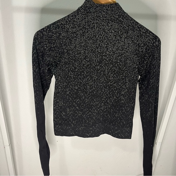 Lululemon jacket - Picture 5 of 6